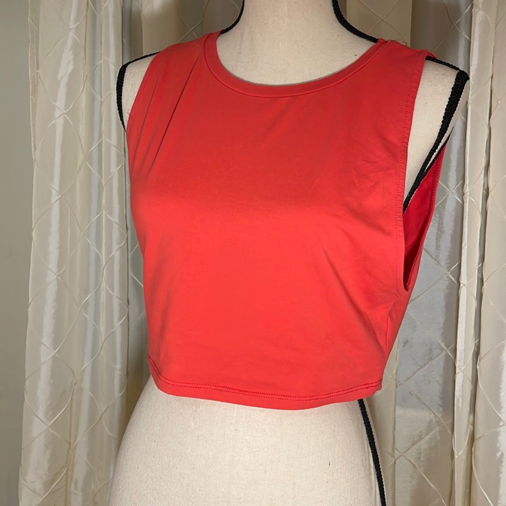 Zara crop top size L